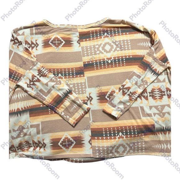 🌼 Impressions Crop Top 💥 - Picture 2 of 6